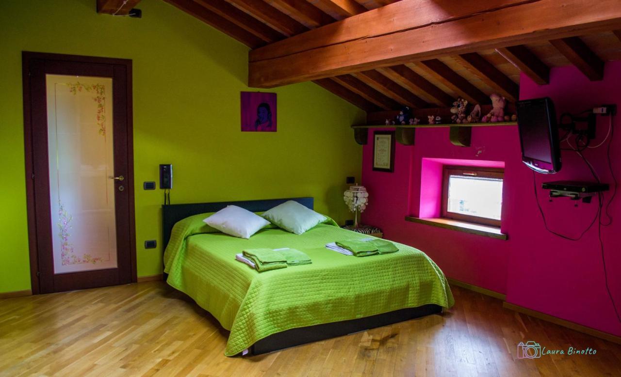 Antiche Vie B&B Serramazzoni Εξωτερικό φωτογραφία
