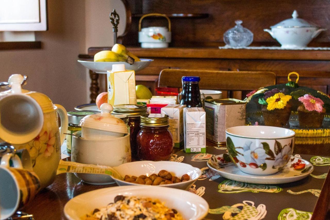 Antiche Vie B&B Serramazzoni Εξωτερικό φωτογραφία